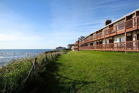 Panoramic Pacific Ocean views